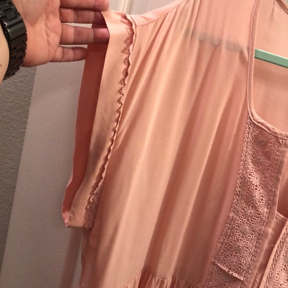 Torrid pink top. - Picture 3 of 6